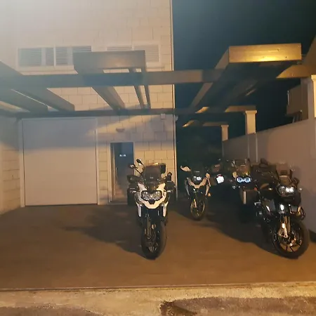 ラウス ドゥブロブニク